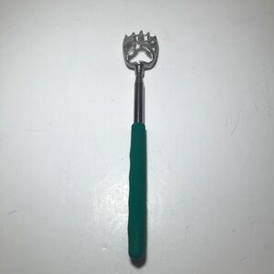 Telescopic Bear Claw Back Scratcher